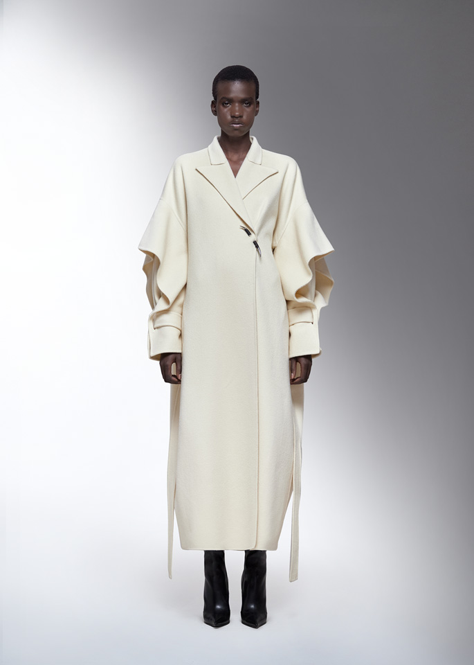 DEL CORE: WINGED BOXY COAT