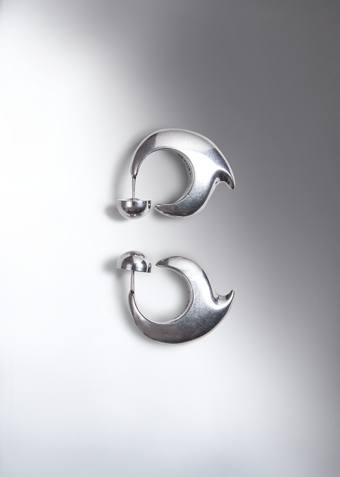 DEL CORE: BEETLE EARRINGS