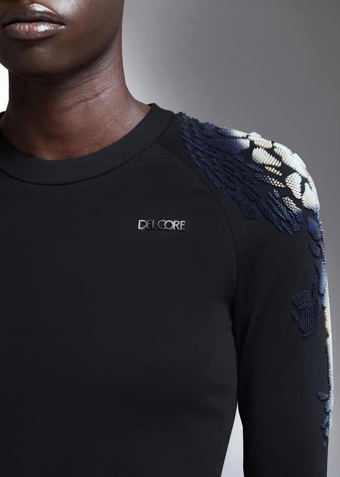 DEL CORE: RAGLAN TOP WITH 3D PRINT